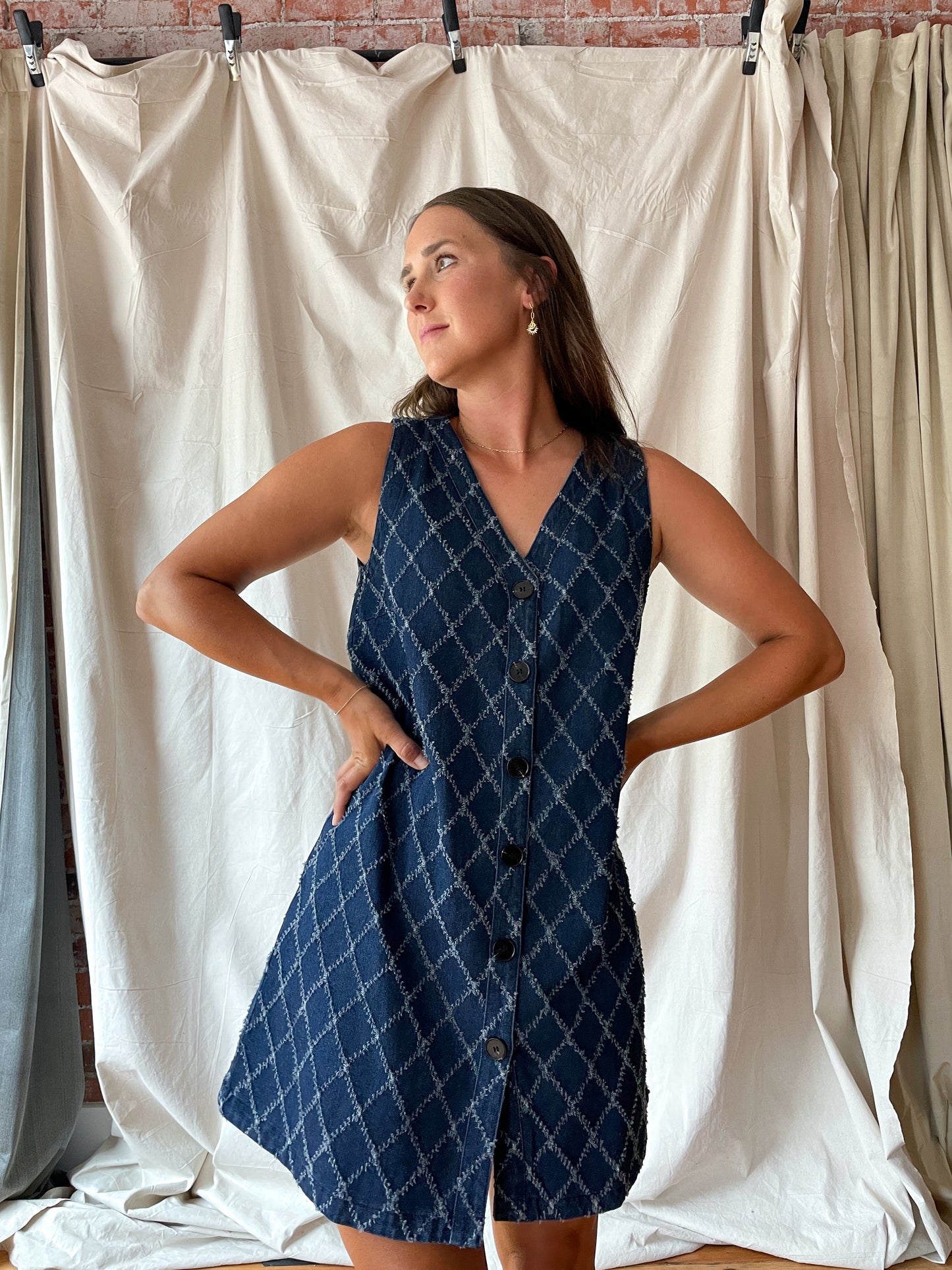 Patterned denim sleeveless mini dress with buttons
