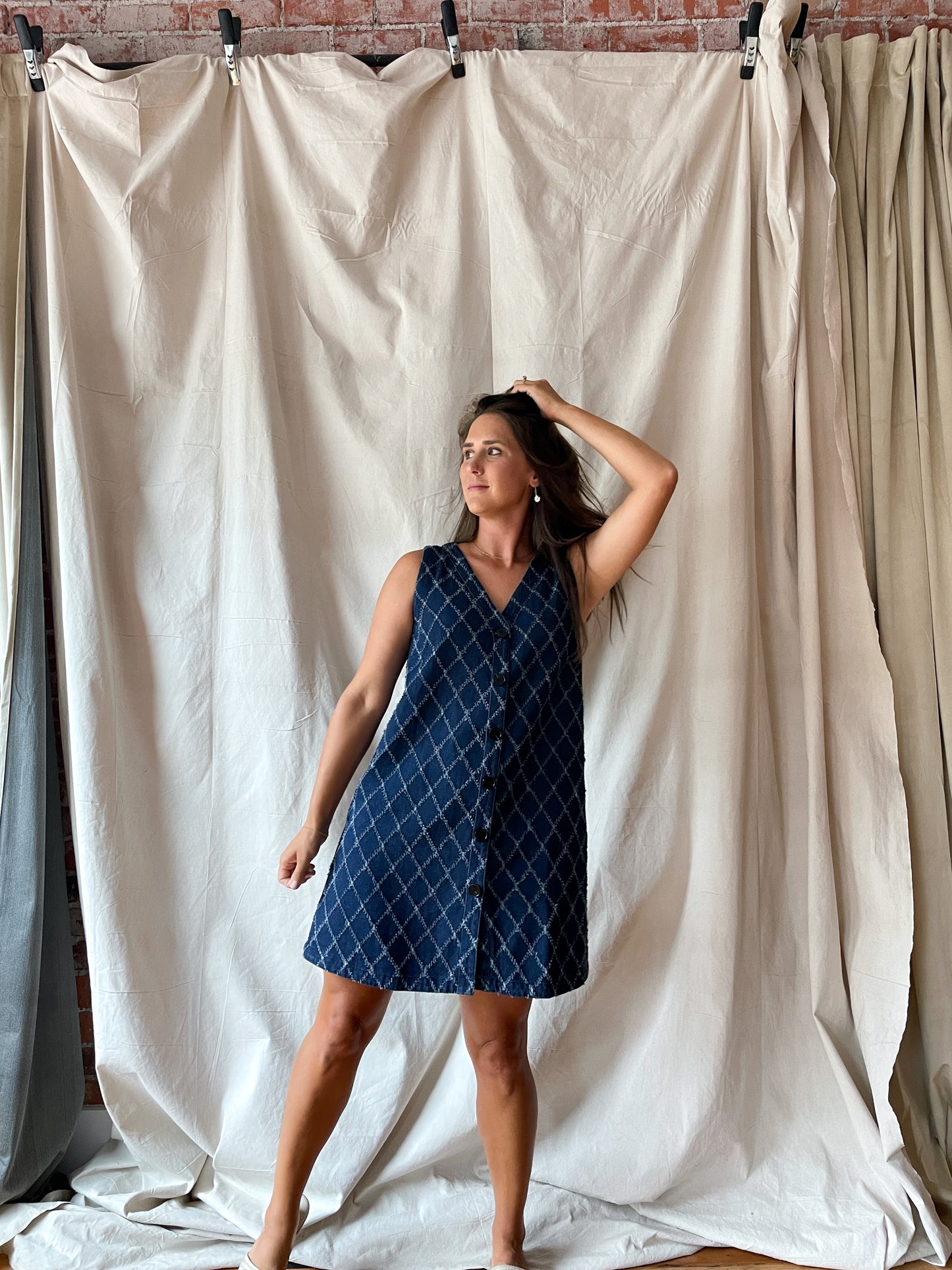 Patterned denim sleeveless mini dress with buttons