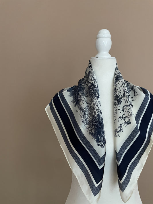 Toile Scarf